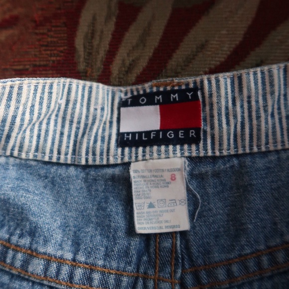 Floral Embroidered Jean Shorts - Picture 5 of 5